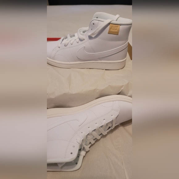 Nike Women's Court Royale 2 Mid Shoes size 8 $75 NEW IN BOX - Picture 1 of 3